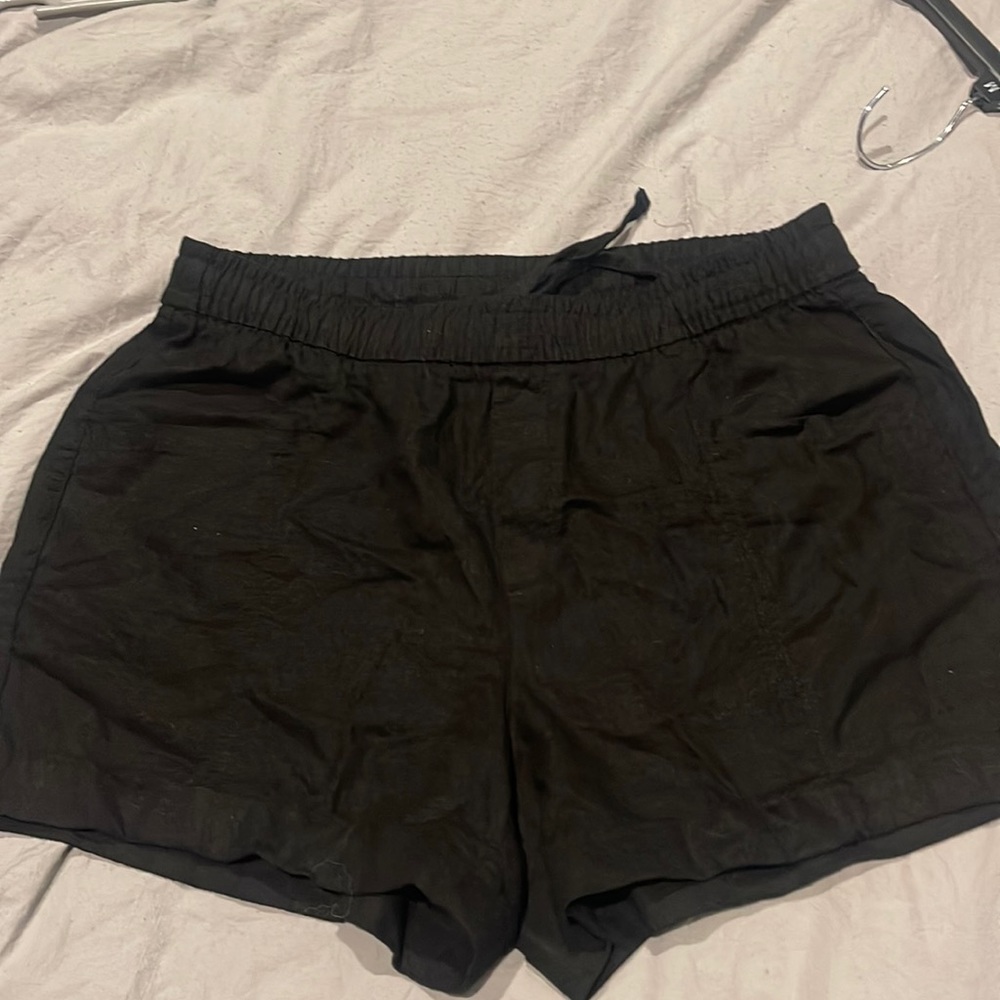 Old nave linen shorts